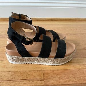 Target strap wedges